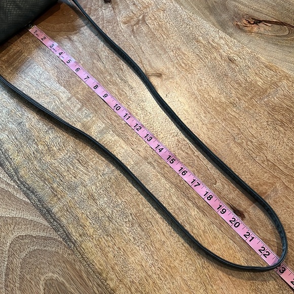 Roxy Textured Crossbody Bag - Picture 12 of 12